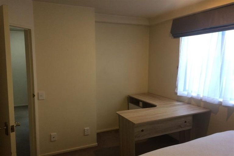 Photo of property in Courtenay Apartments, 409/120 Courtenay Place, Te Aro, Wellington, 6011