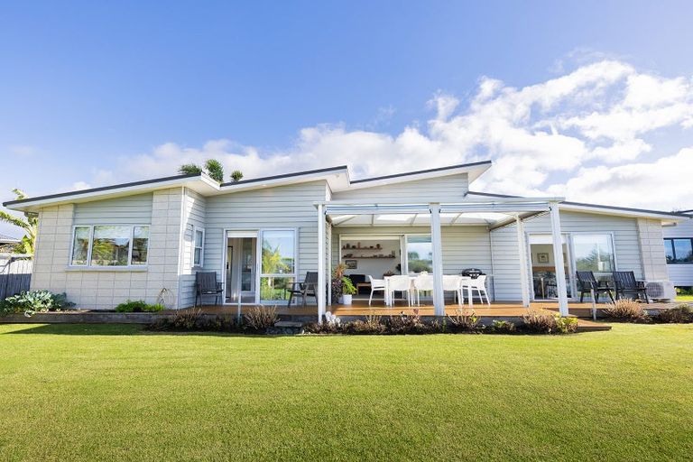 Photo of property in 27 Tairua Palms Place, Tairua, 3508