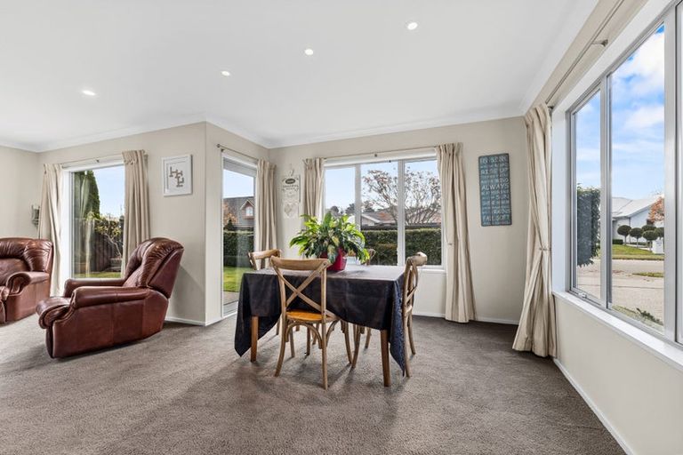 Photo of property in 68 Reka Street, Parklands, Christchurch, 8083