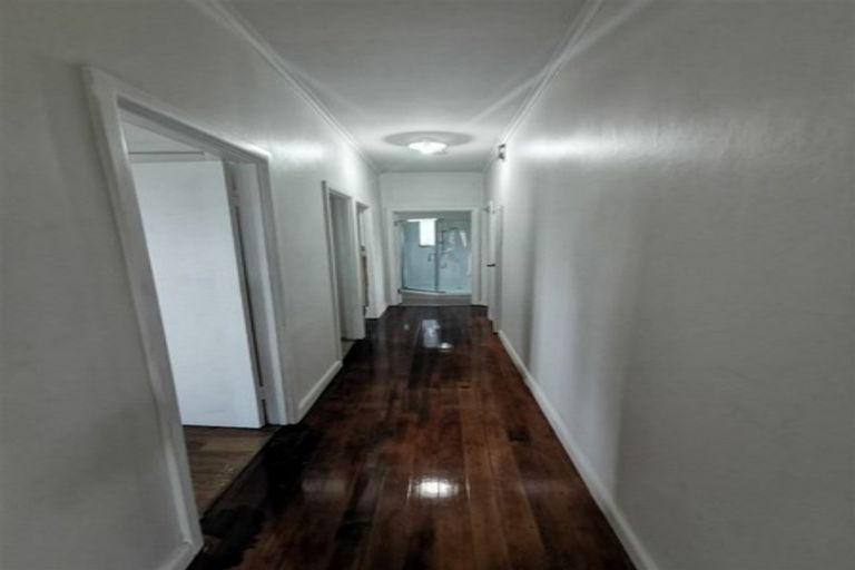 Photo of property in 133 East Tamaki Road, Papatoetoe, Auckland, 2025