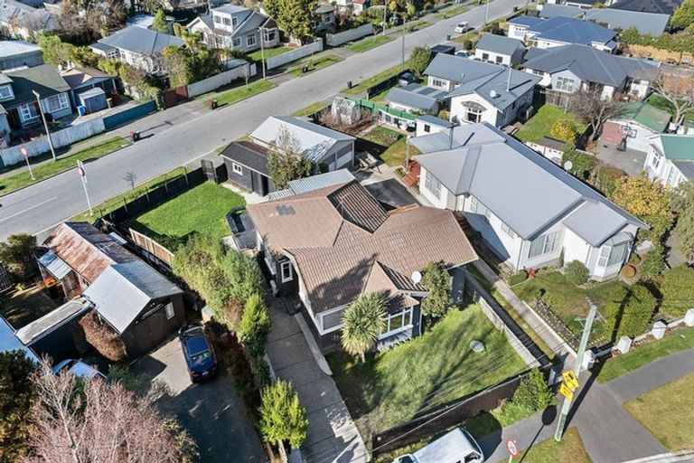 Photo of property in 186 Stapletons Road, Richmond, Christchurch, 8013