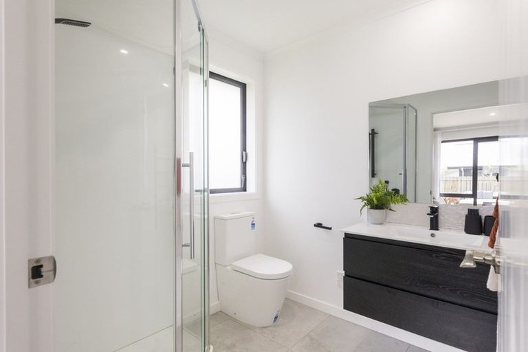 Photo of property in 27 Poplar Grove, Feilding, 4702