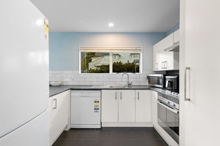 Photo of property in 35a Kawarau Place, Frankton, Queenstown, 9300