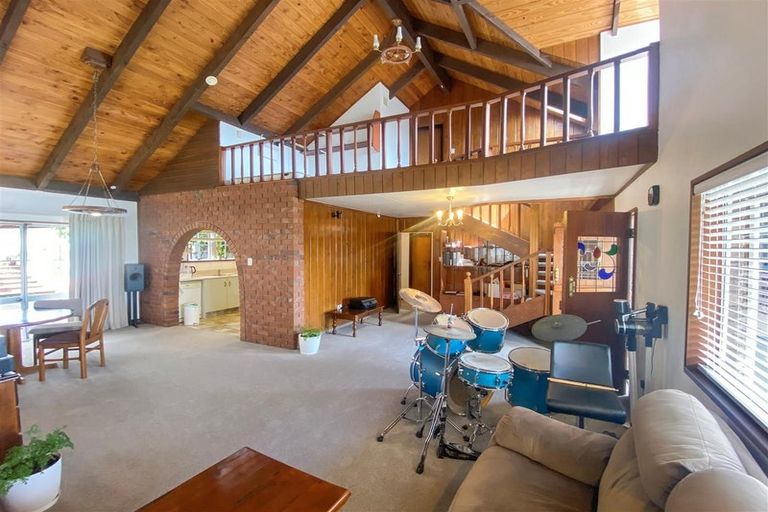 Photo of property in 3 Aries Place, Kawaha Point, Rotorua, 3010