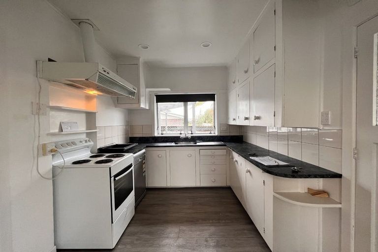 Photo of property in 8a Helvetia Road, Pukekohe, 2120