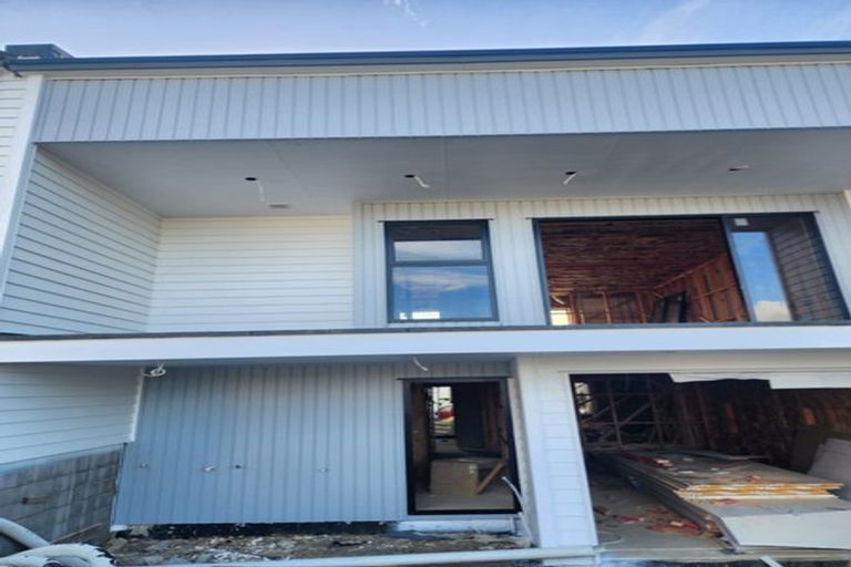 Photo of property in 39c Russell Road, Manurewa, Auckland, 2102