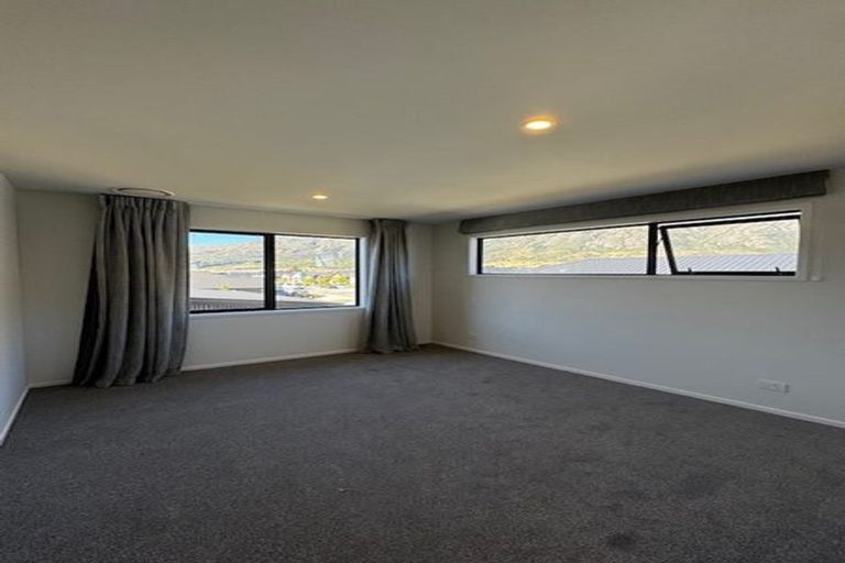Photo of property in 47 Cheviot Street, Jacks Point, 9371