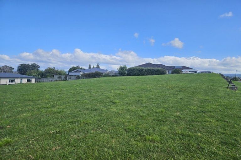 Photo of property in 37 Margaret Drive, Omokoroa, 3114