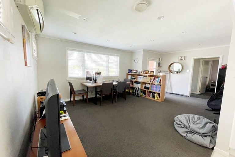 Photo of property in 1/11 Belmont Terrace, Milford, Auckland, 0620