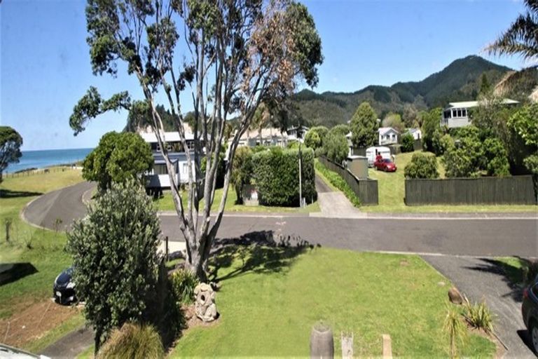 Photo of property in 15 Moray Place, Whiritoa, Whangamata, 3691