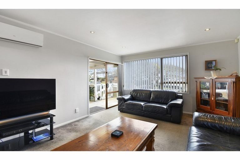 Photo of property in 7 Catkin Crescent, Papatoetoe, Auckland, 2025