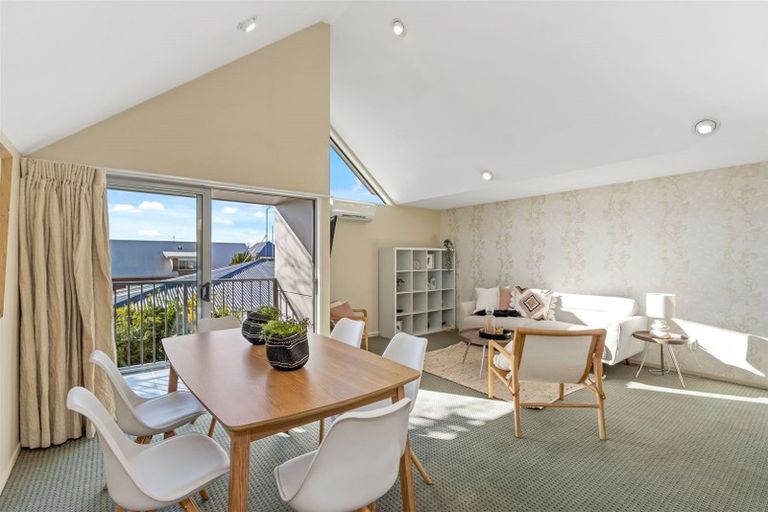 Photo of property in 1/1010 Colombo Street, St Albans, Christchurch, 8014