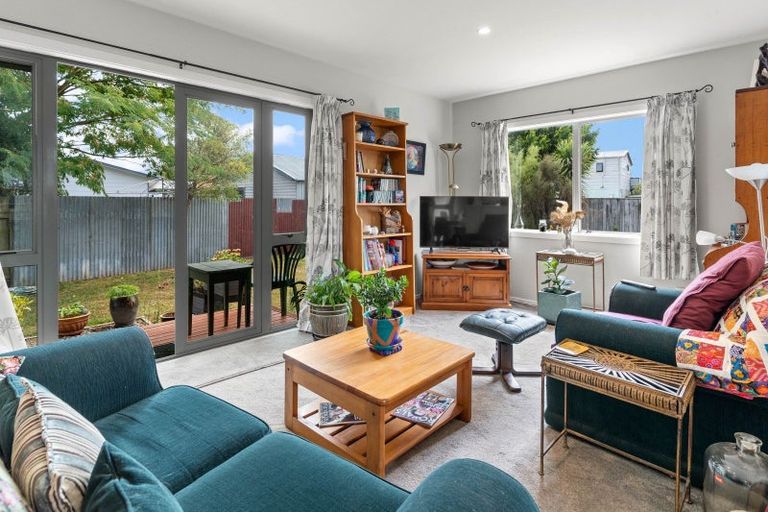 Photo of property in 4 Baillie Crescent, Carterton, 5713