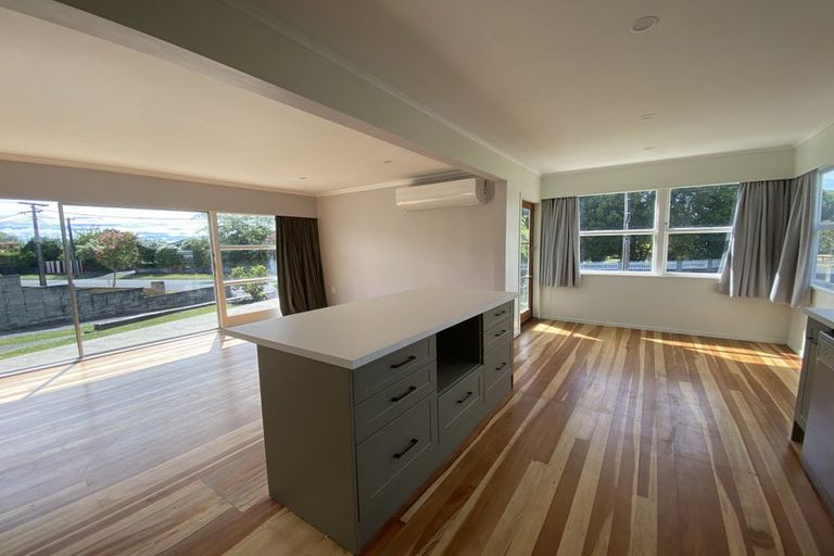 Photo of property in 66 English Street, St Andrews, Hamilton, 3200