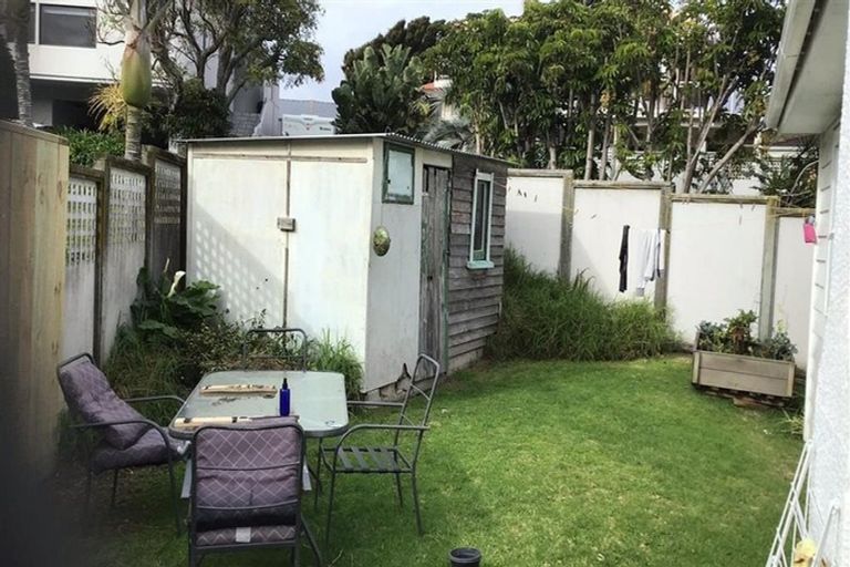 Photo of property in 1 May Street, Mount Maunganui, 3116