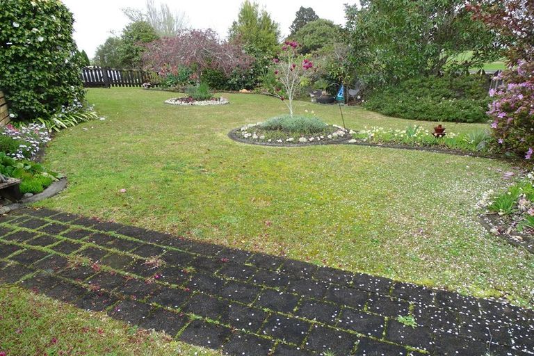 Photo of property in 1 Ohinemuri Place, Paeroa, 3600