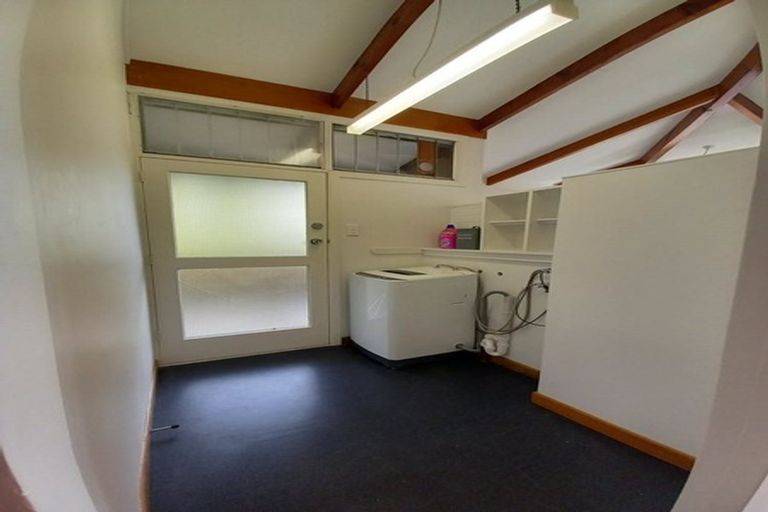 Photo of property in 89 Black Rock Road, Newlands, Wellington, 6037