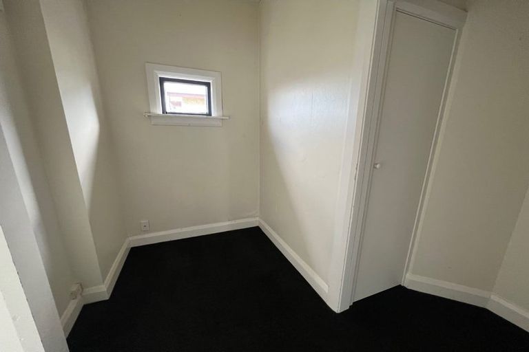 Photo of property in 30 Argentine Avenue, Miramar, Wellington, 6022