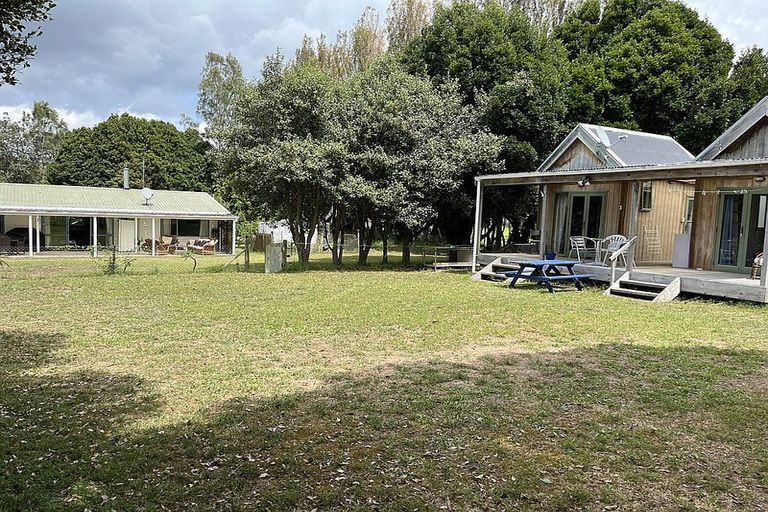 Photo of property in 264 West Coast Road, Waipapakauri, Awanui, 0486