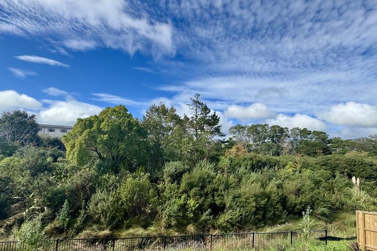 Photo of property in 84 Arran Drive, Orewa, 0931