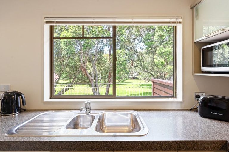 Photo of property in 165a Centreway Road, Orewa, 0931