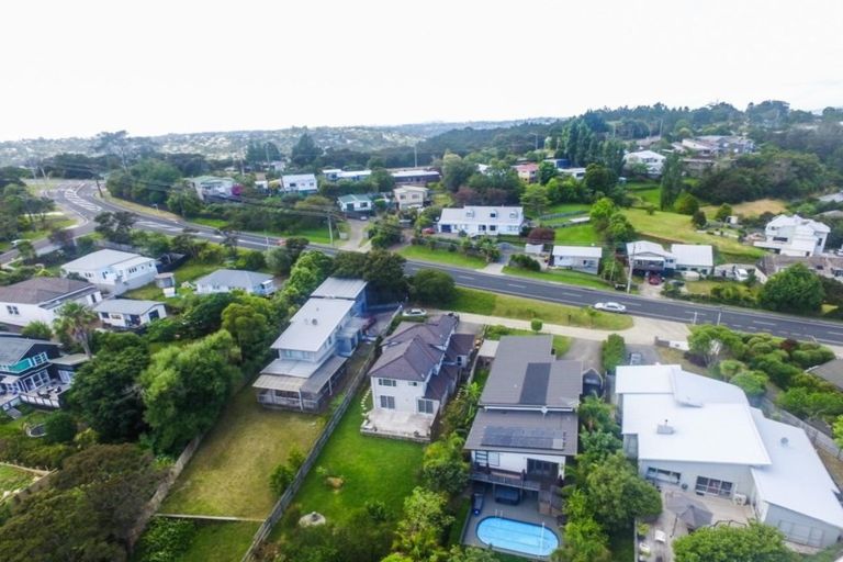 Photo of property in 208 Greenhithe Road, Greenhithe, Auckland, 0632