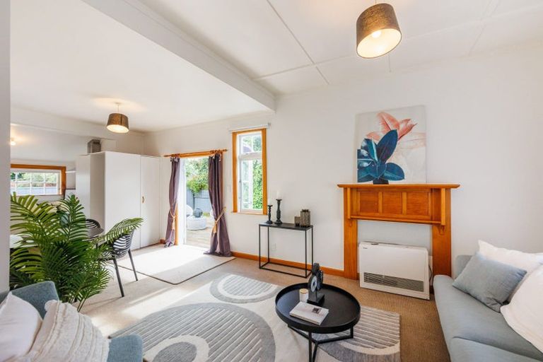 Photo of property in 69 Chelwood Street, Takaro, Palmerston North, 4412