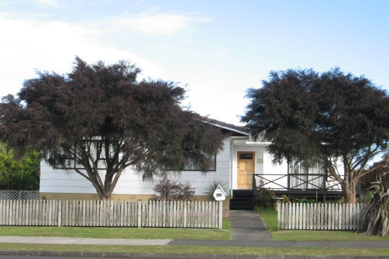 Photo of property in 170 Carnoustie Drive, Wattle Downs, Auckland, 2103