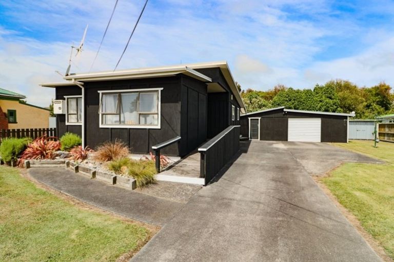 Photo of property in 5 Hillary Street, Foxton, 4814