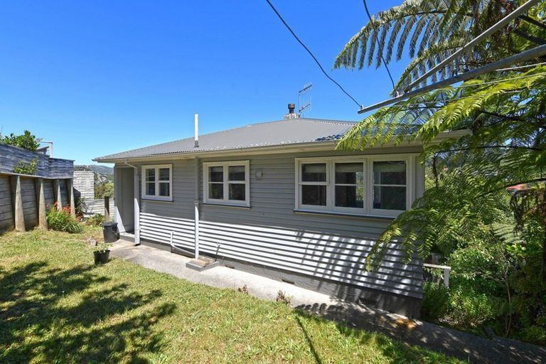 Photo of property in 18a Montgomery Avenue, Karori, Wellington, 6012