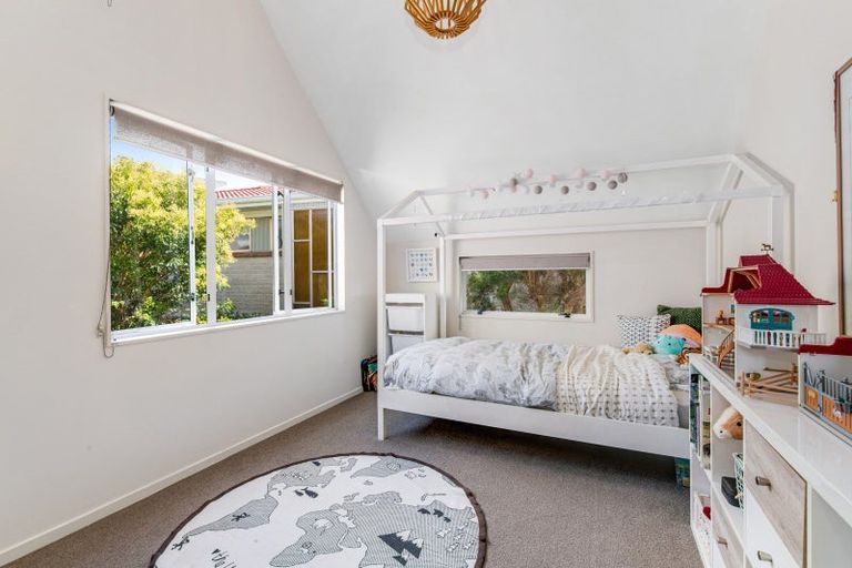 Photo of property in 21a Monyash Road, Manly, Whangaparaoa, 0930