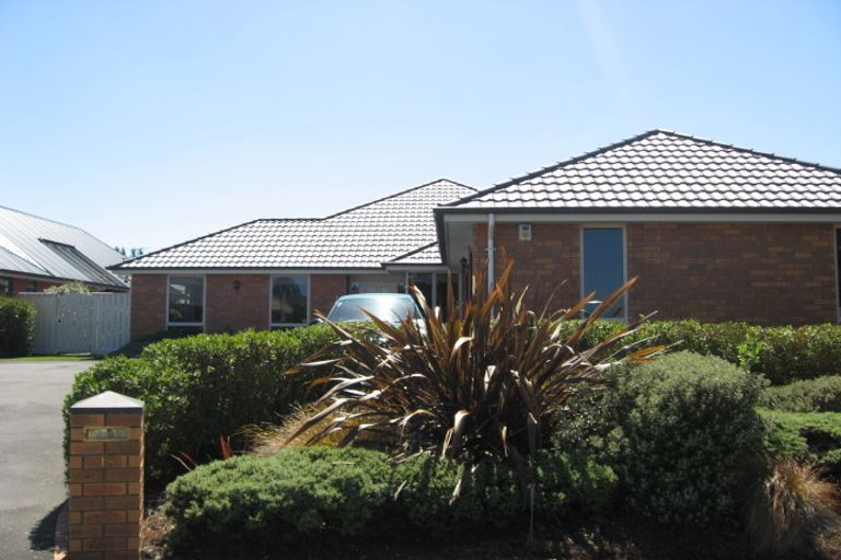 Photo of property in 18 Ashton Mews, Casebrook, Christchurch, 8051