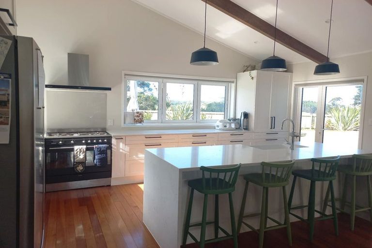 Photo of property in 159 Upper Orewa Road, Wainui, Silverdale, 0992