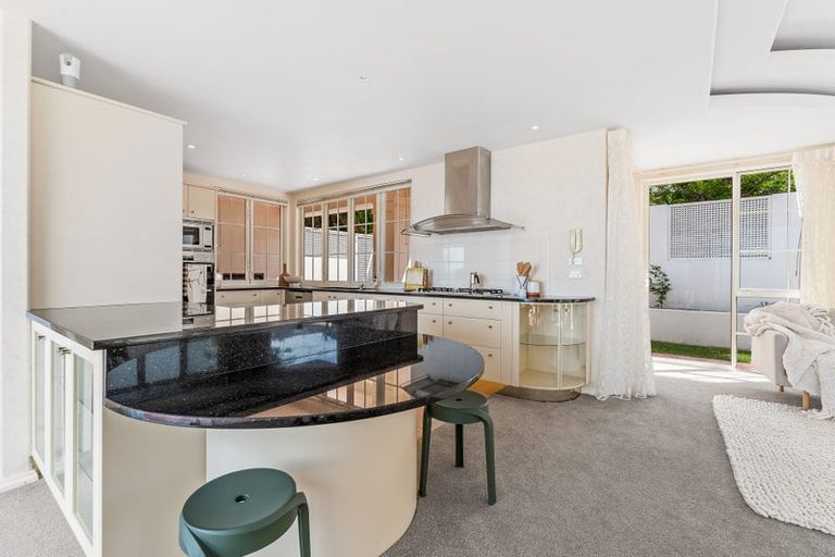 Photo of property in 4 Belle-mer Place, Gulf Harbour, Whangaparaoa, 0930