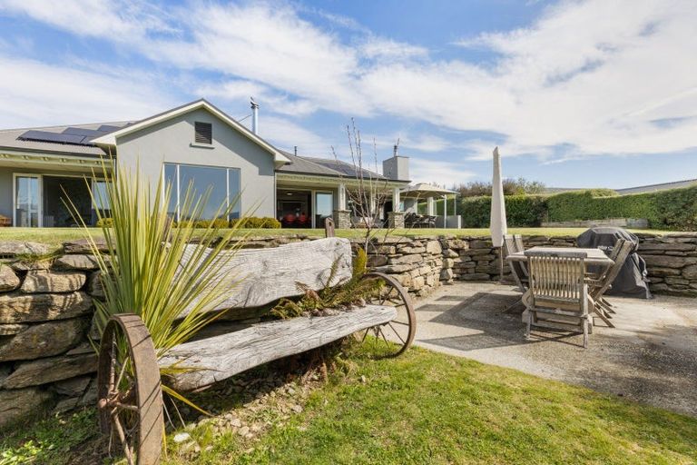 Photo of property in 31 Matheson Crescent, Albert Town, Wanaka, 9305