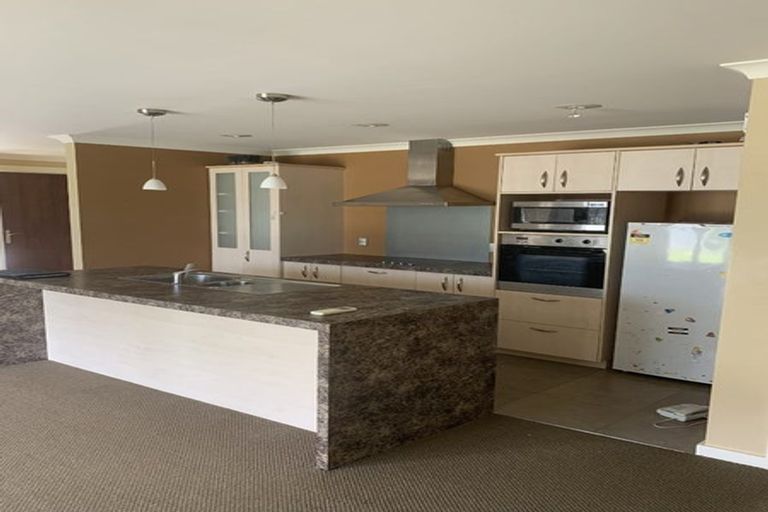 Photo of property in 1 Main Road, Fairfield, Dunedin, 9018