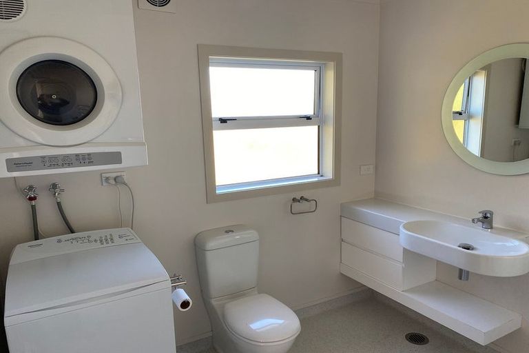 Photo of property in 9 Bedford Street, Northland, Wellington, 6012