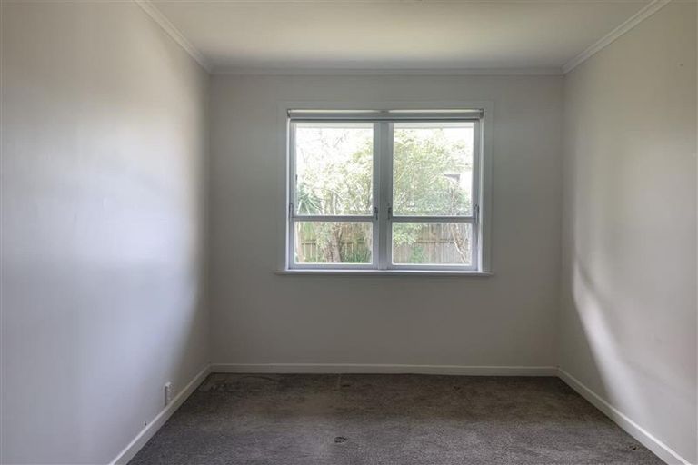 Photo of property in 106 Lincoln Road, Henderson, Auckland, 0610