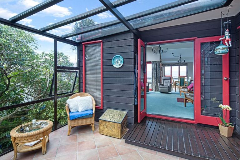 Photo of property in 52 Highbury Road, Highbury, Wellington, 6012