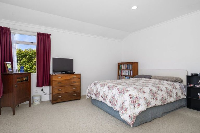 Photo of property in 18 Mamaku Rise, Welcome Bay, Tauranga, 3112