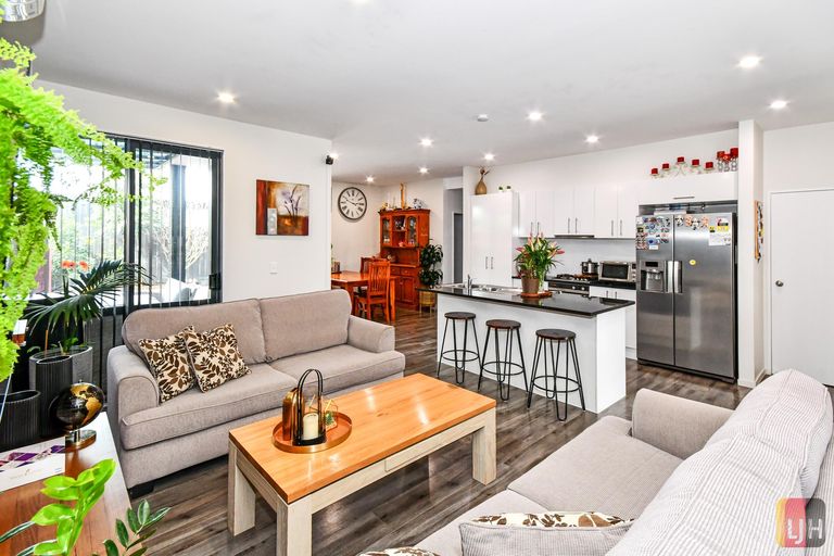 Photo of property in 13 Te Aparangi Crescent, Papakura, 2582