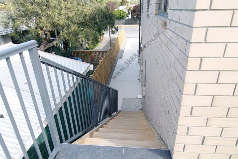 Photo of property in 104 Bowhill Road, New Brighton, Christchurch, 8083