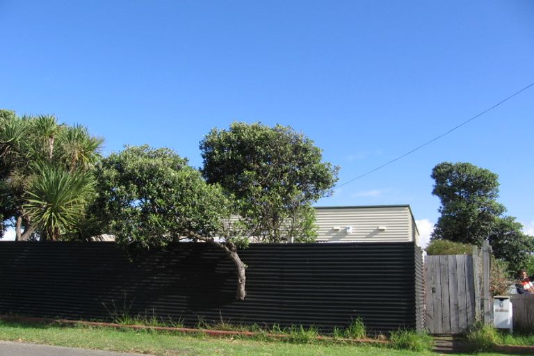 Photo of property in 3 Scholefield Street, Petone, Lower Hutt, 5012