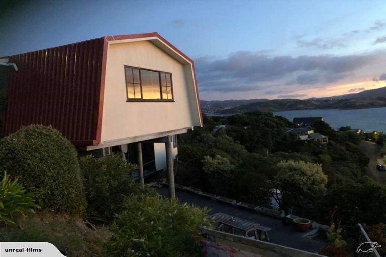 Photo of property in 3 Roys Road, Plimmerton, Porirua, 5026