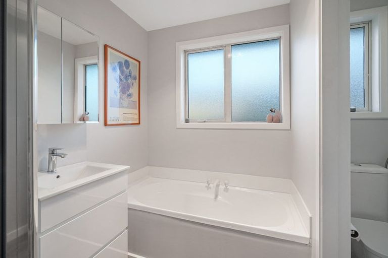 Photo of property in 72 Wingate Street, Redwood, Christchurch, 8051