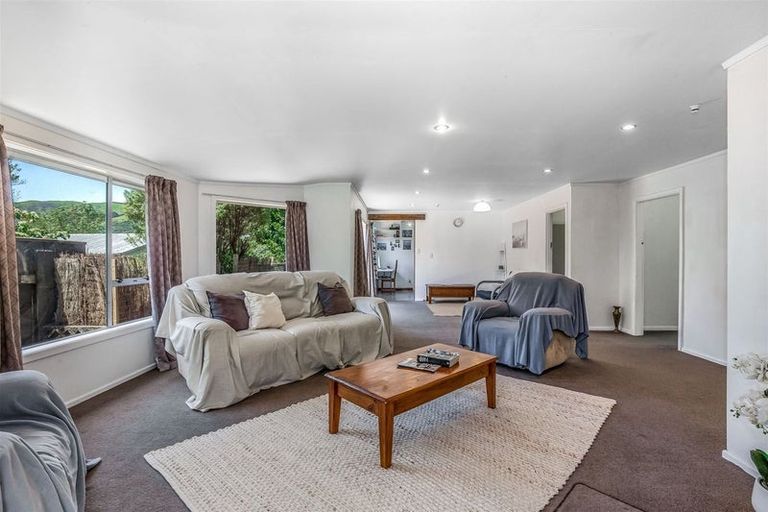 Photo of property in 71 Rawhiti Road, Pukerua Bay, 5026