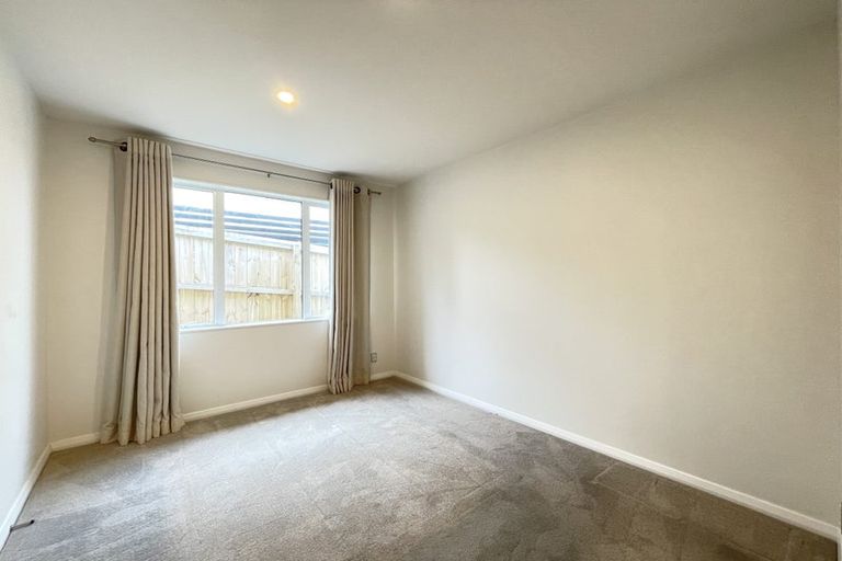 Photo of property in 63 Wainui Road, Silverdale, 0932