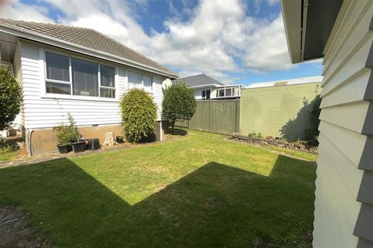 Photo of property in 21 Tainui Street, Welbourn, New Plymouth, 4312