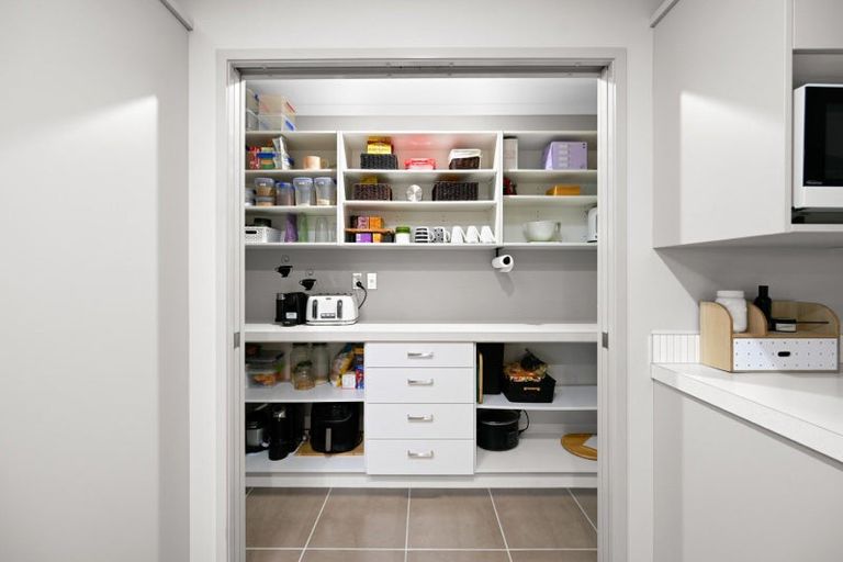 Photo of property in 2 Limber Hill, Flagstaff, Hamilton, 3210