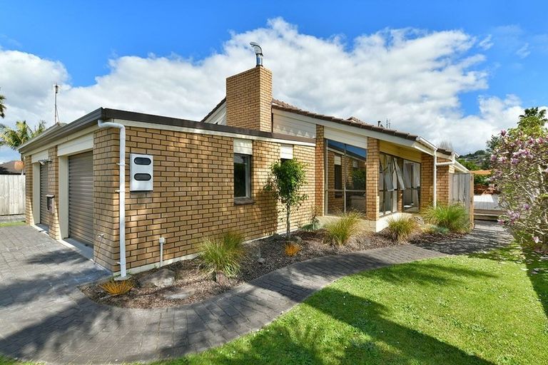 Photo of property in 18 Manly Park Avenue, Manly, Whangaparaoa, 0930